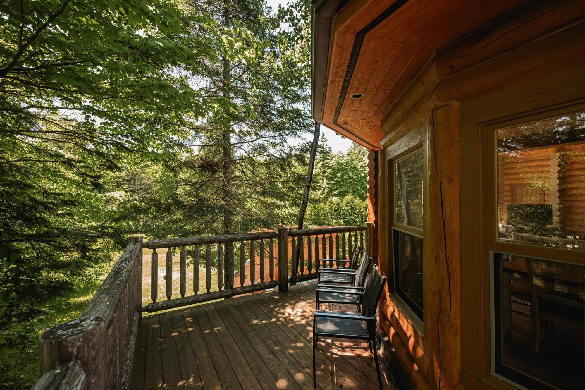 Fiddler Lake Resort Chalet 4 Cerf Mille-Isles エクステリア 写真